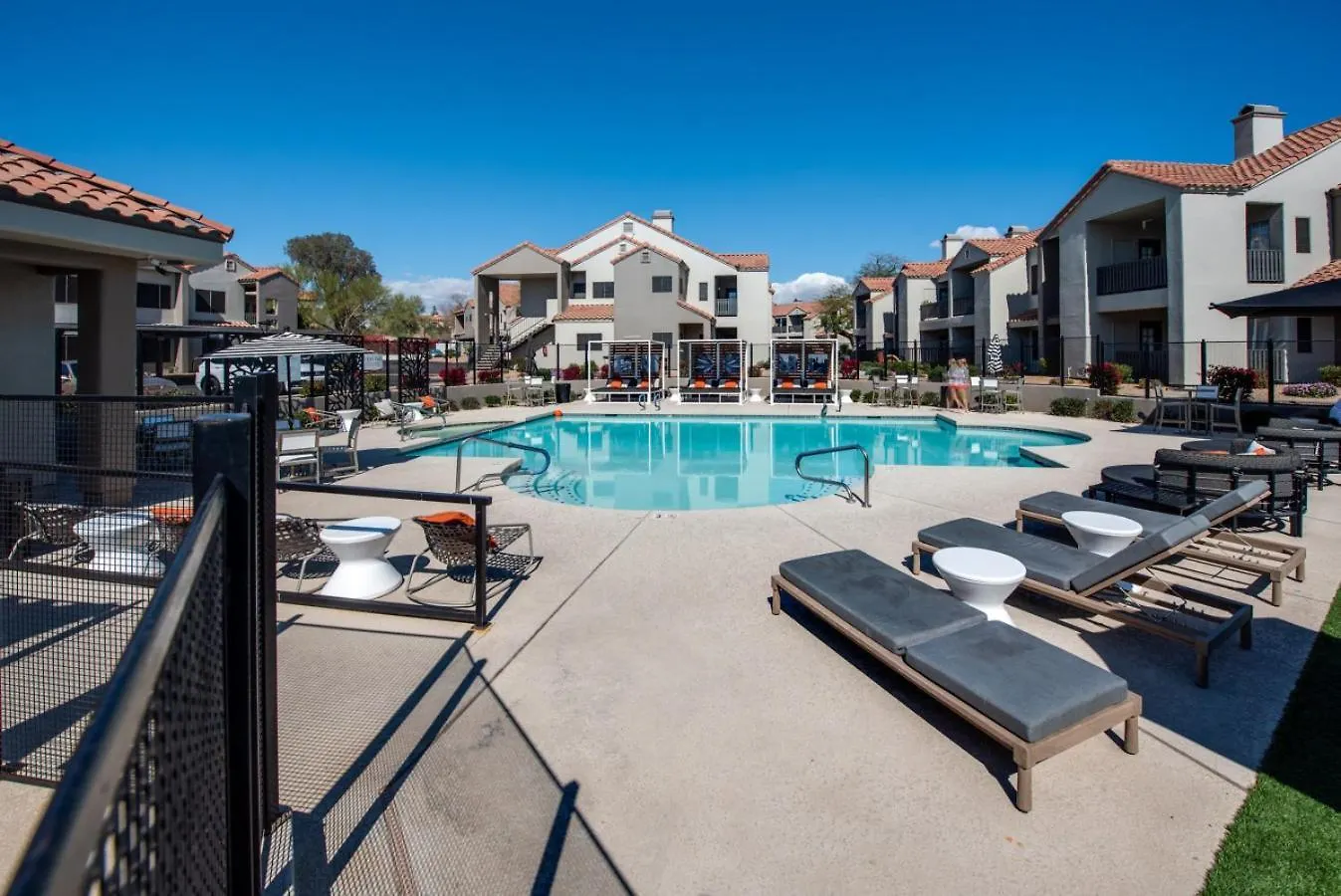 Scottsdale Oasis Pools Yoga Room Hot Tub